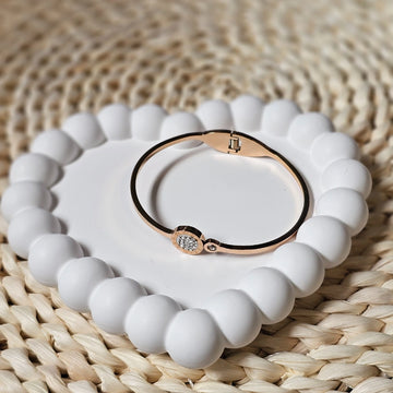Chrona Rosa Bangle Bracelet